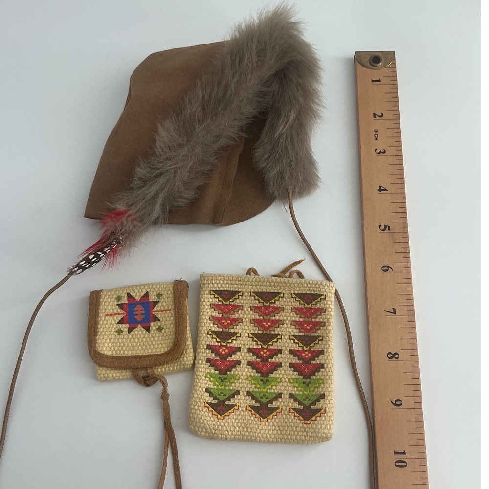 American Girl Kaya Accessories Set Faux Fur Hood Woven Bag Pouch Doll Clothes